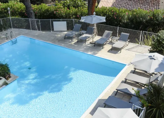 Piscine-hotel-Le-Calidianus-a-Sainte-Maxime.jpg